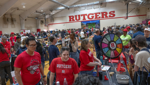 lg_nr25rutgersday7181n.jpg