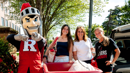 Students moving in with the Scarlet Knight
