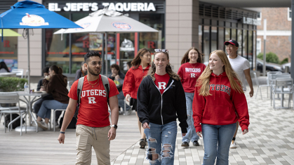 Students walking at the Yard