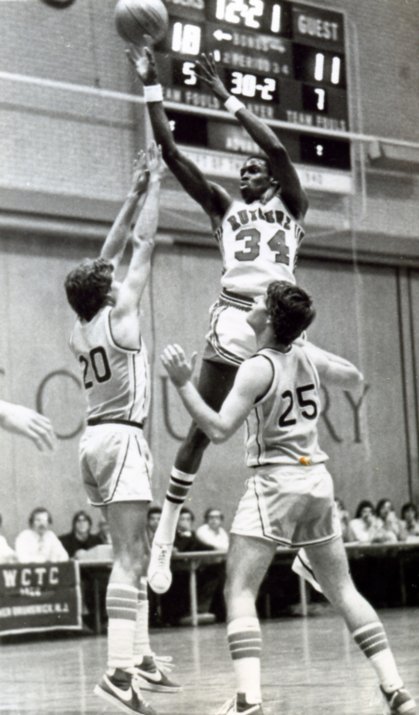Hollis Copeland playing for the Scarlet Knights 